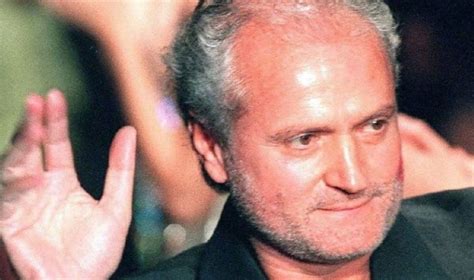 gianni versace nasıl öldü